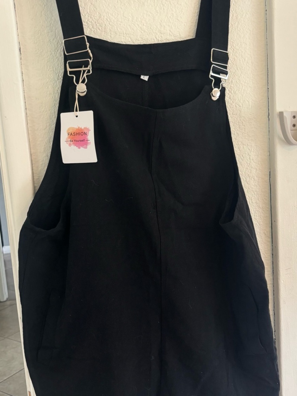 Woman’s linen short overalls with Adjustable Straps